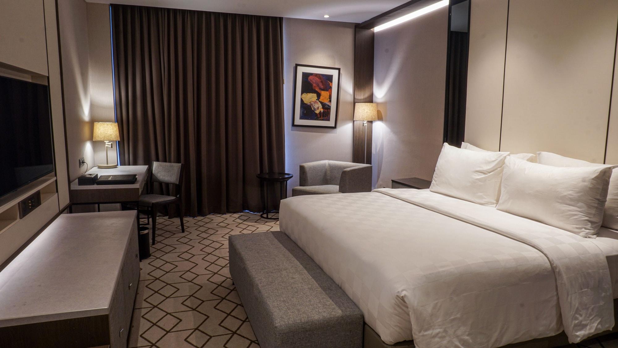 Wyndham Opi Hotel Palembang Exterior photo