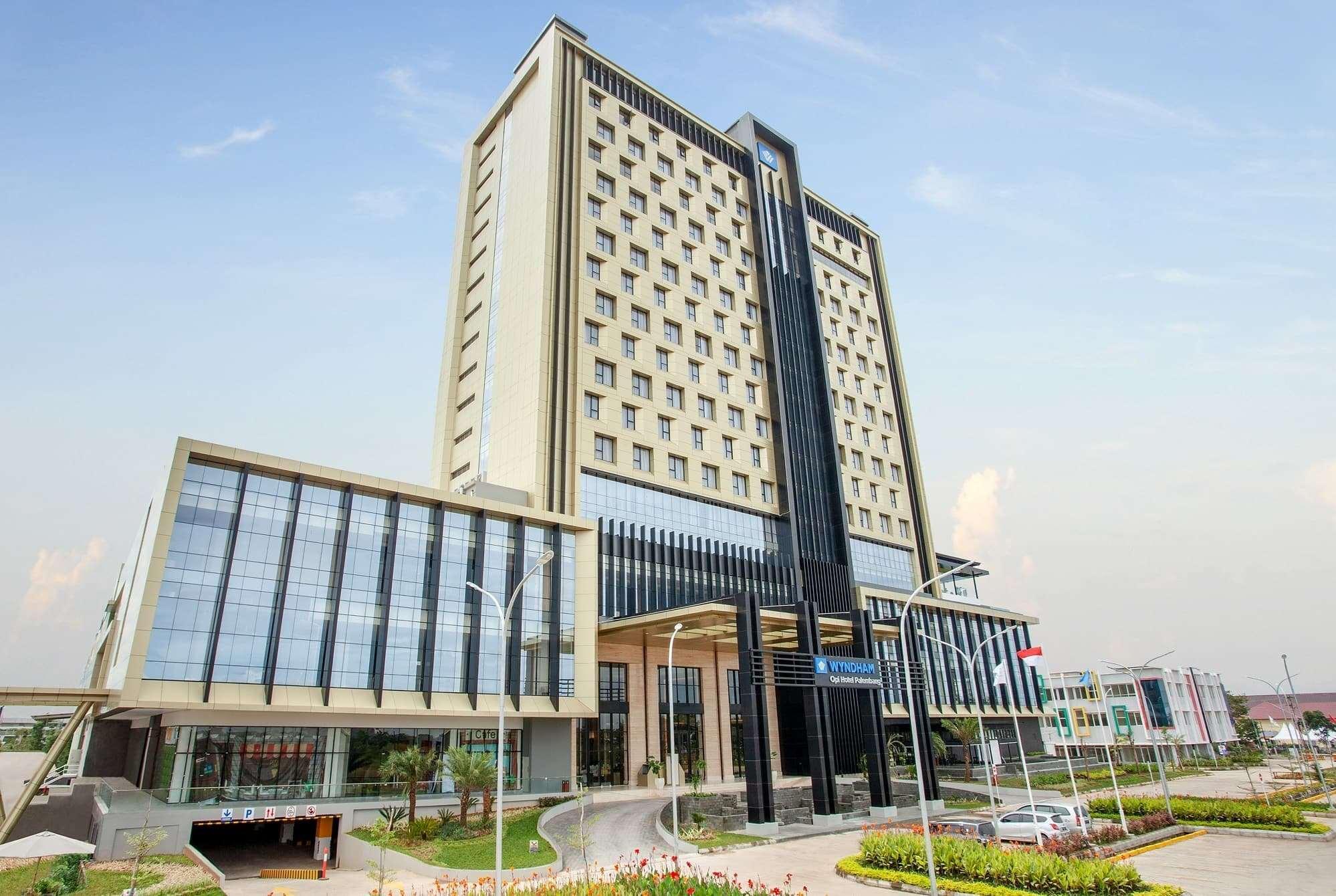 Wyndham Opi Hotel Palembang Exterior photo