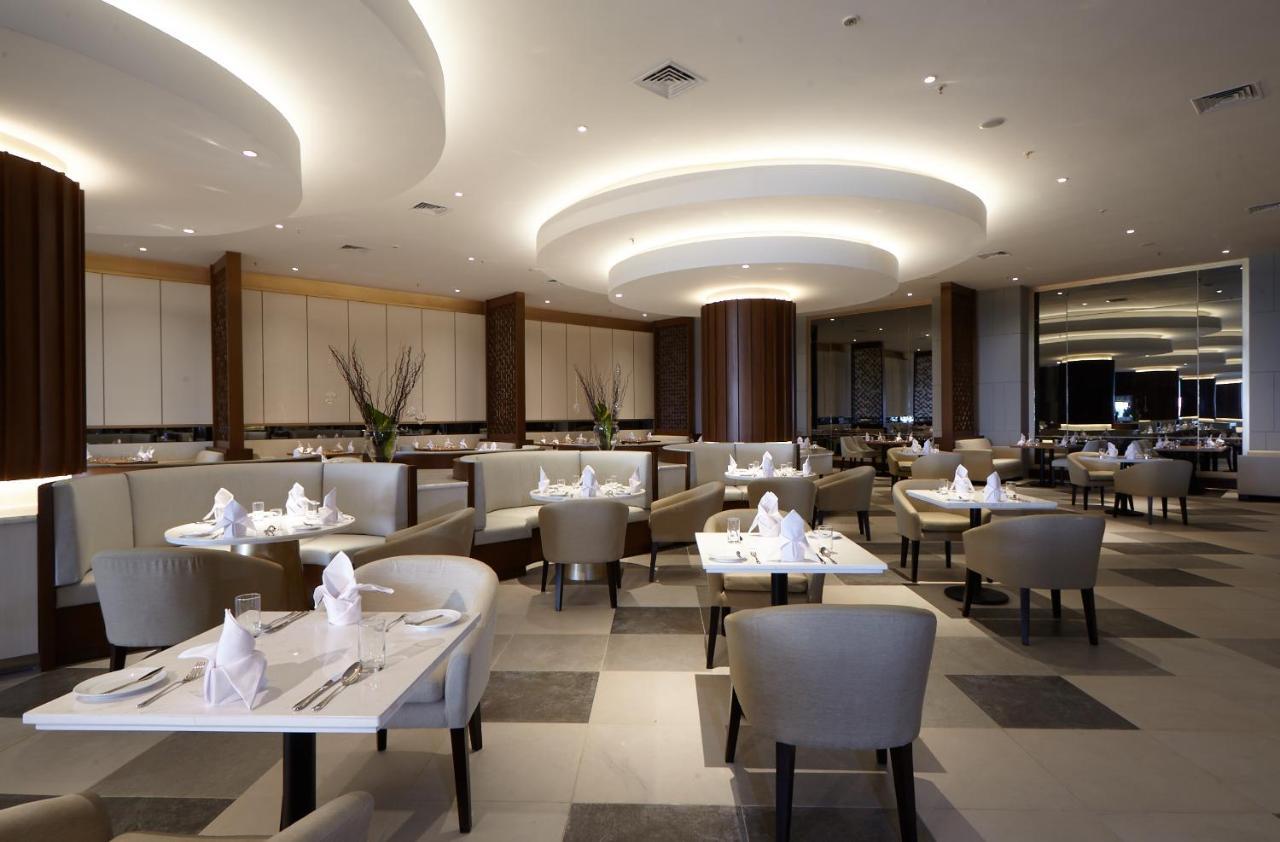 Wyndham Opi Hotel Palembang Exterior photo